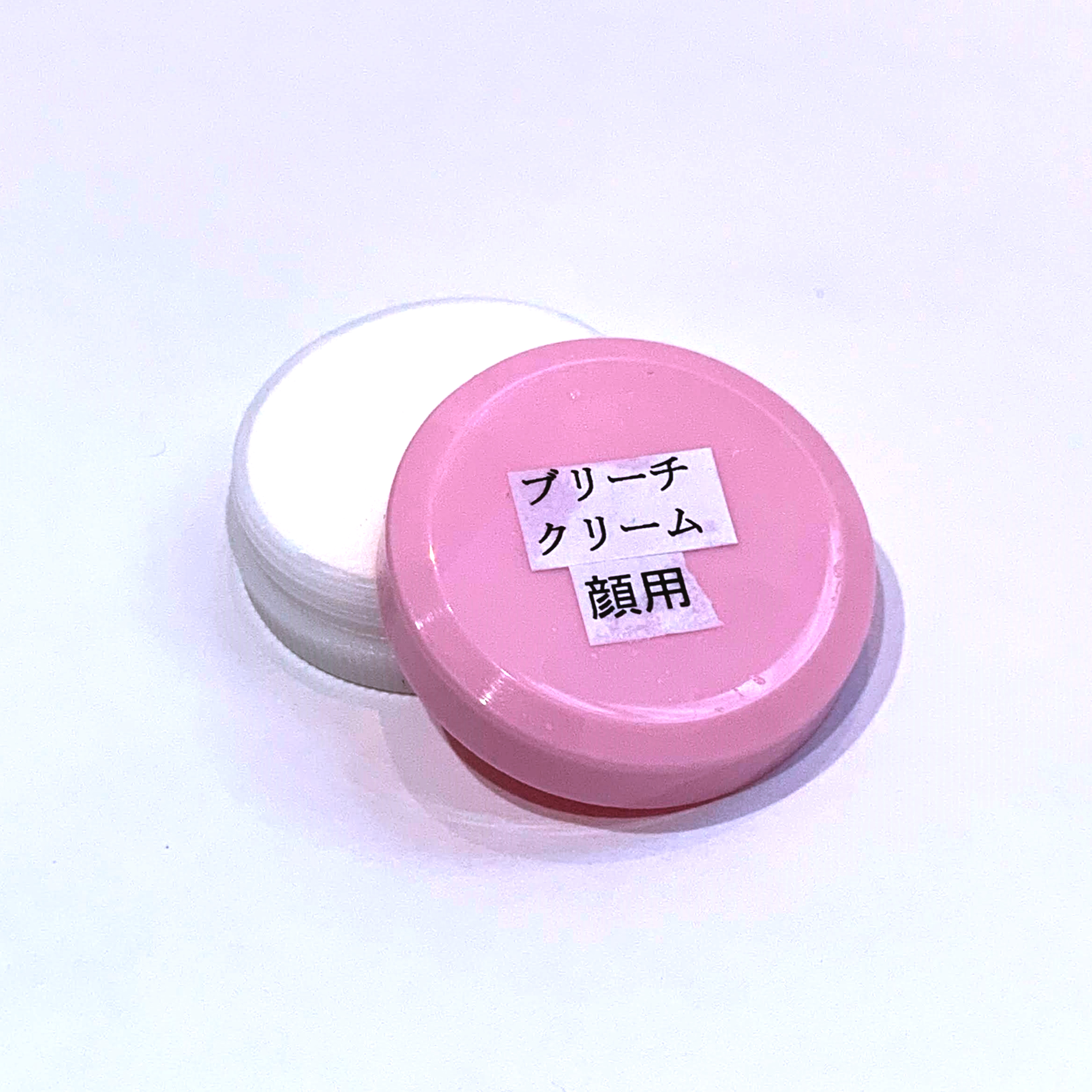 ブリーチクリーム　5％（お顔用）5ｇ